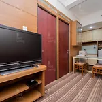 Redliving Apartemen Tamansari Panoramic - Rasya Room